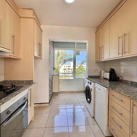 Modern 4br *