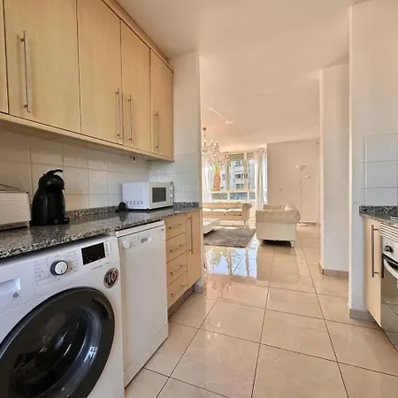 Modern 4br *