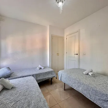 شقة Modern 4br غران ألاكانت
