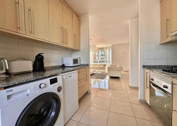 Modern 3br *